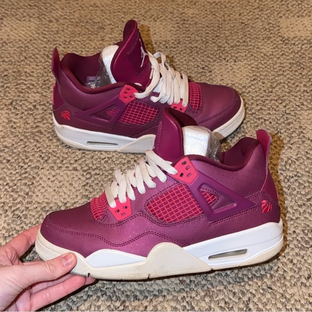 Jordan Retro 4 Valentine’s Day